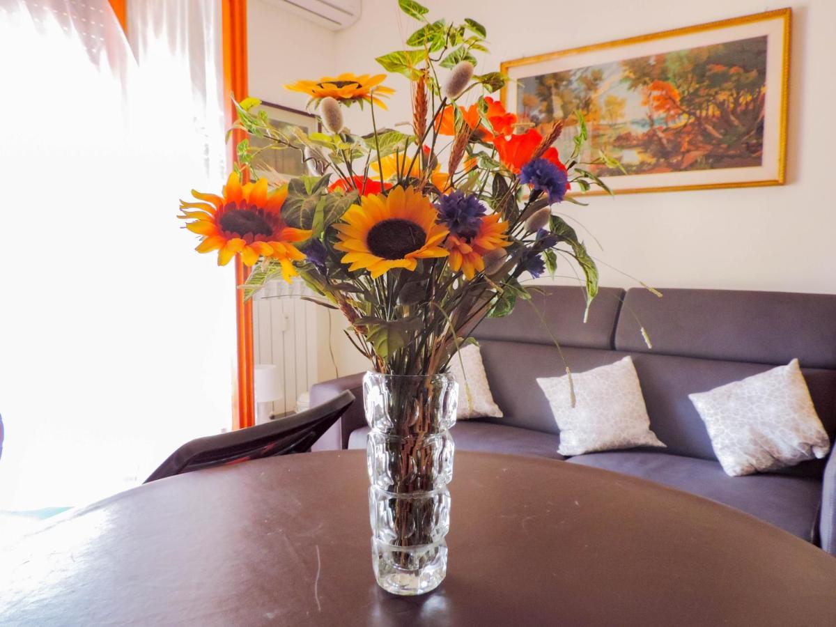 H11 Terrazzo Al Mare - Riva Ligure - Spiagge Apartman Kültér fotó